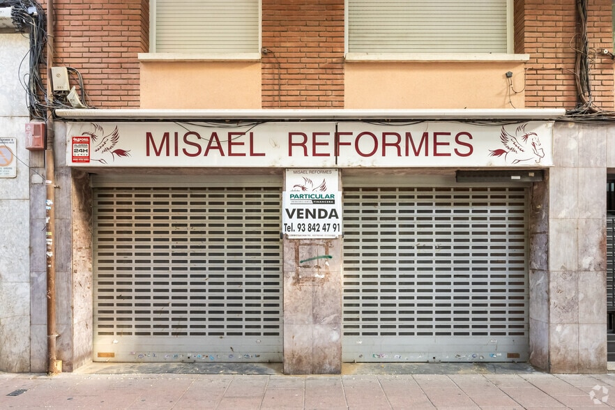 Carrer De Pere Sanfeliu, 17-19, Barberà del Vallès, Barcelona for sale - Building Photo - Image 2 of 2