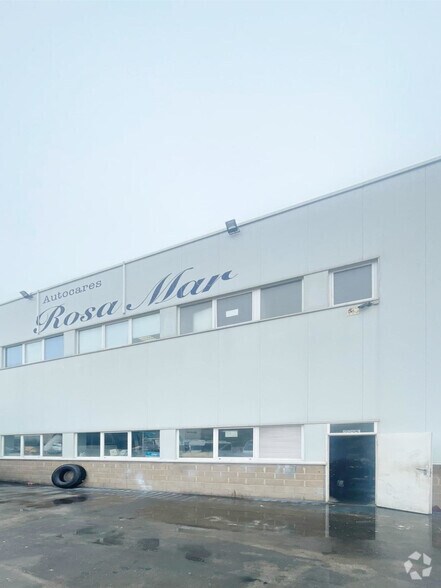 Calle Cobre, 5, Cobeña, Madrid to rent - Building Photo - Image 2 of 15