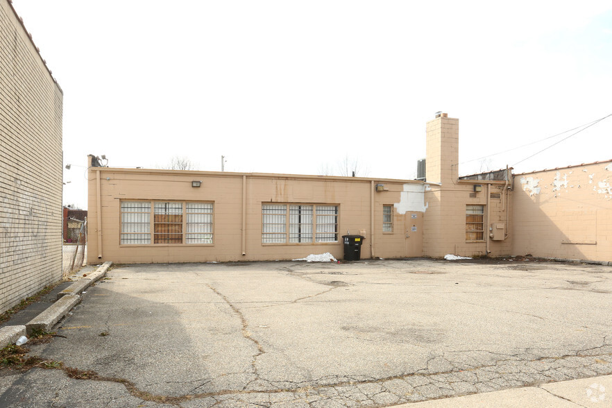 19030 W McNichols Rd, Detroit, MI for rent - Building Photo - Image 2 of 4