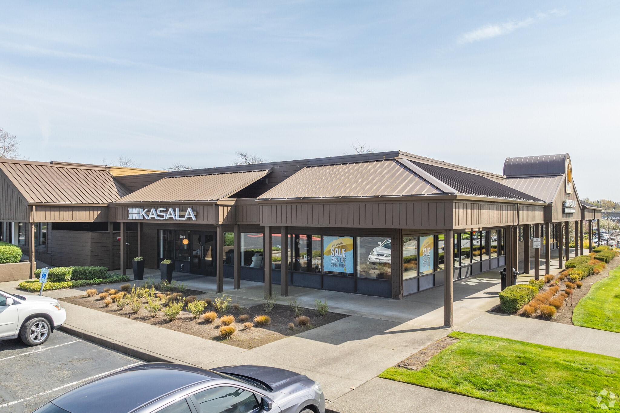 1014-1044 116th Ave NE, Bellevue, WA to rent Primary Photo- Image 1 of 7