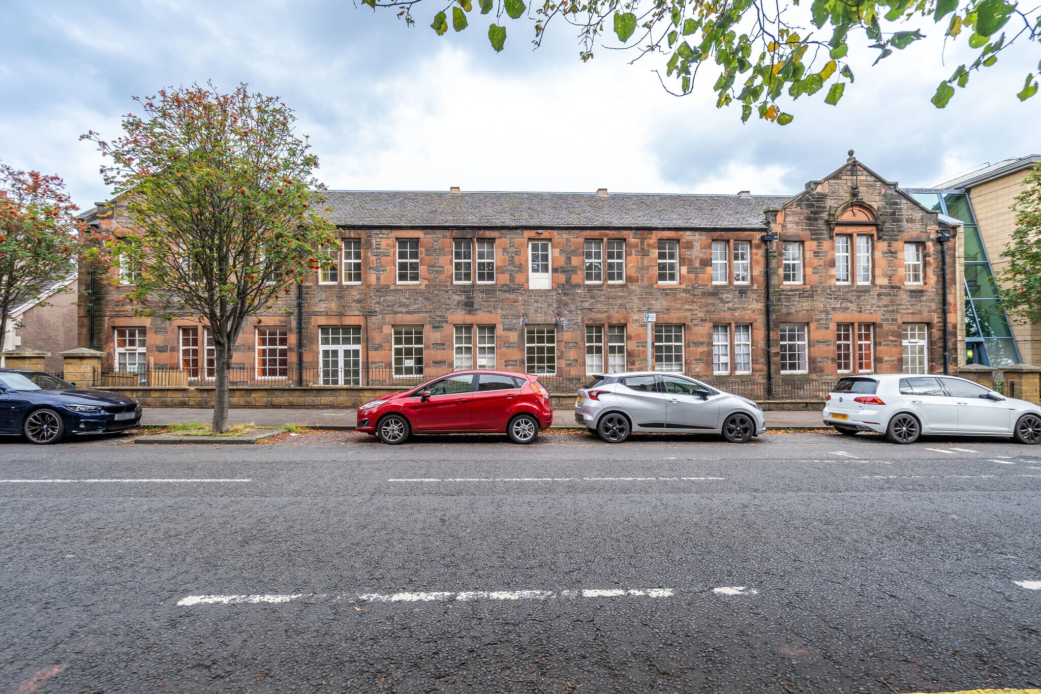 125 Mcdonald Rd, Edinburgh to rent Building Photo- Image 1 of 15