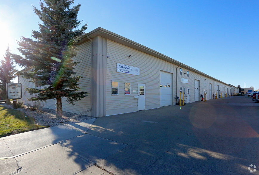 10740-10764 180 St NW, Edmonton, AB for rent - Building Photo - Image 2 of 5