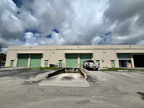 1800 N Powerline Rd, Pompano Beach, FL for rent Building Photo- Image 2 of 13