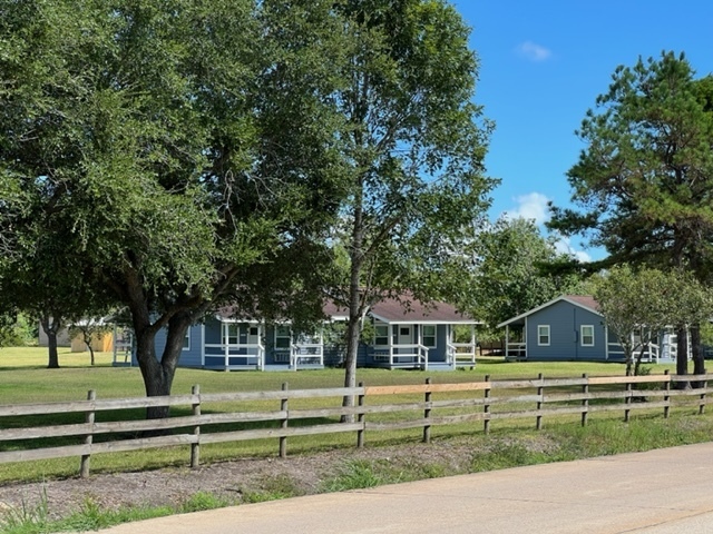 6115 Delany Rd, Hitchcock, TX for rent - Building Photo - Image 3 of 10