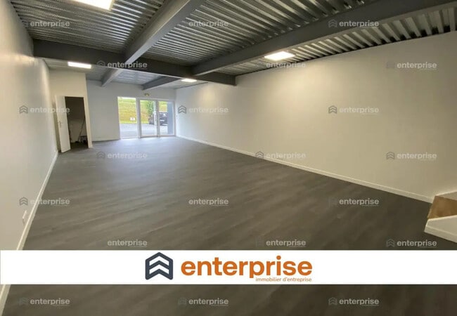 Location Bureaux 186 m²