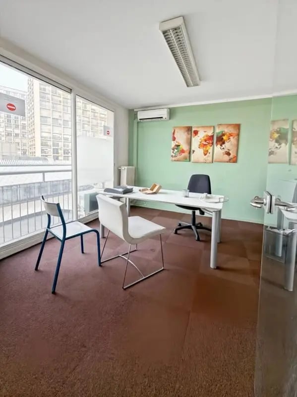 Location Bureaux 174 m² - Photo 1