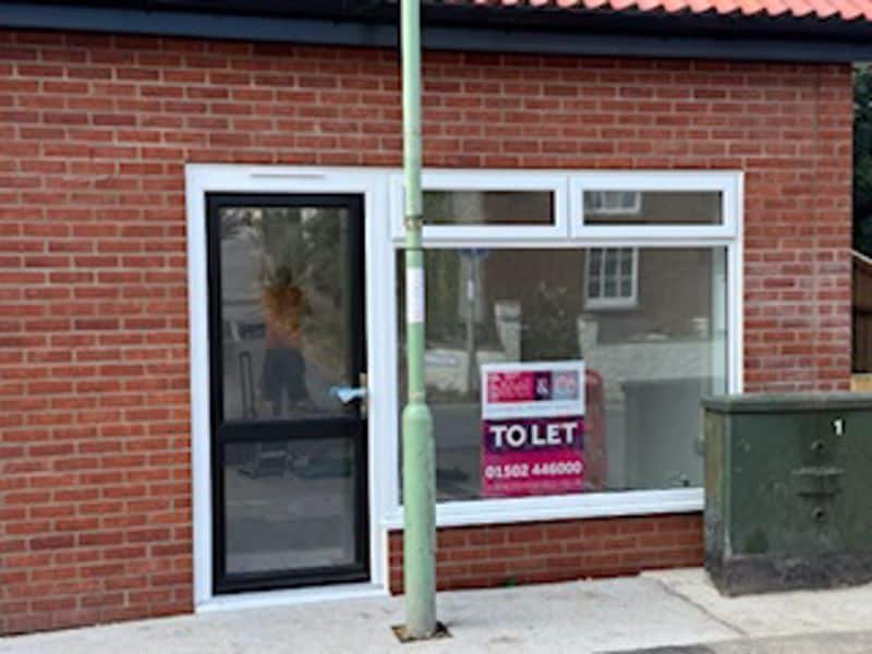 198-202 Church Rd, Kessingland to rent Building Photo- Image 1 of 3