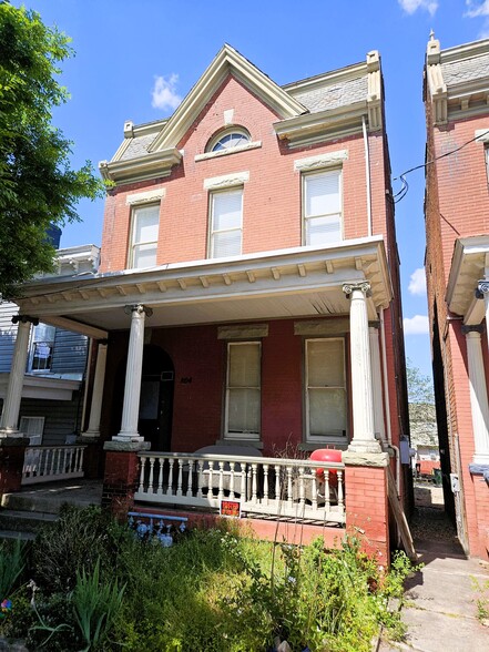 Urban Richmond Historic Apt Portfolio portfolio of 2 properties for sale on LoopNet.co.uk - Building Photo - Image 3 of 20