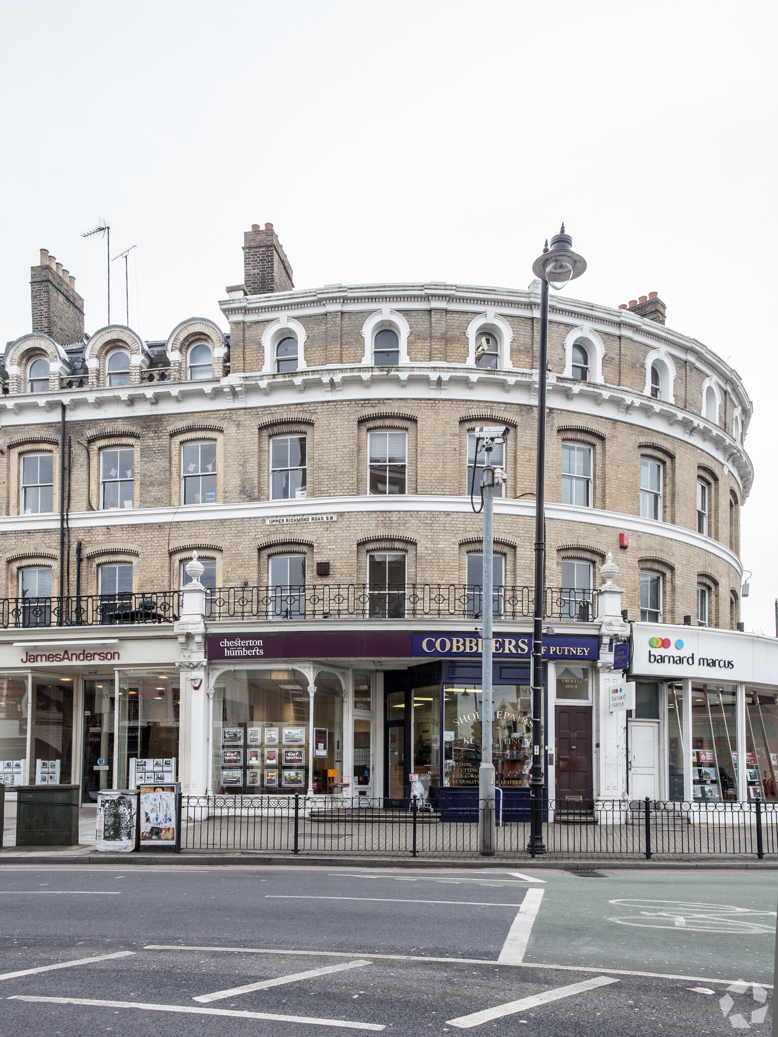 153 Upper Richmond Rd, London to rent Primary Photo- Image 1 of 7