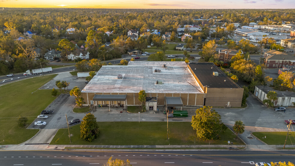 311 W Central, Valdosta, GA for sale - Building Photo - Image 3 of 69