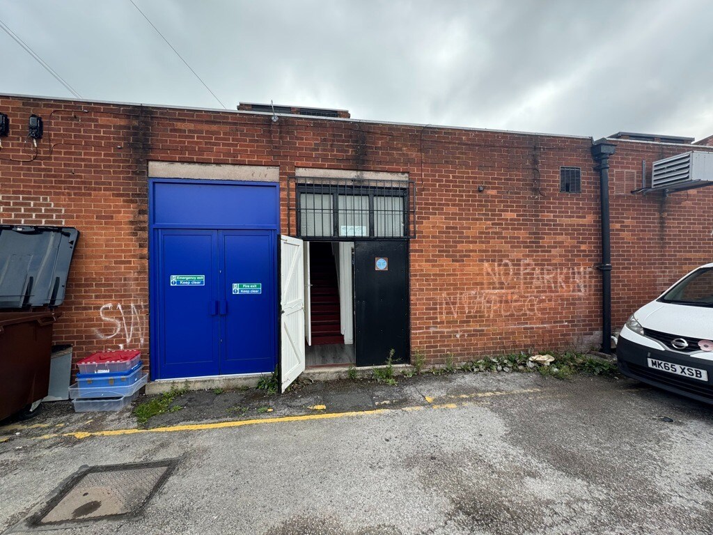 17 Pepper St, Nantwich to rent Building Photo- Image 1 of 3