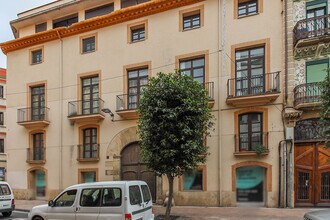 Retail in Reus, Tarragona to rent Construction Photo- Image 2 of 2