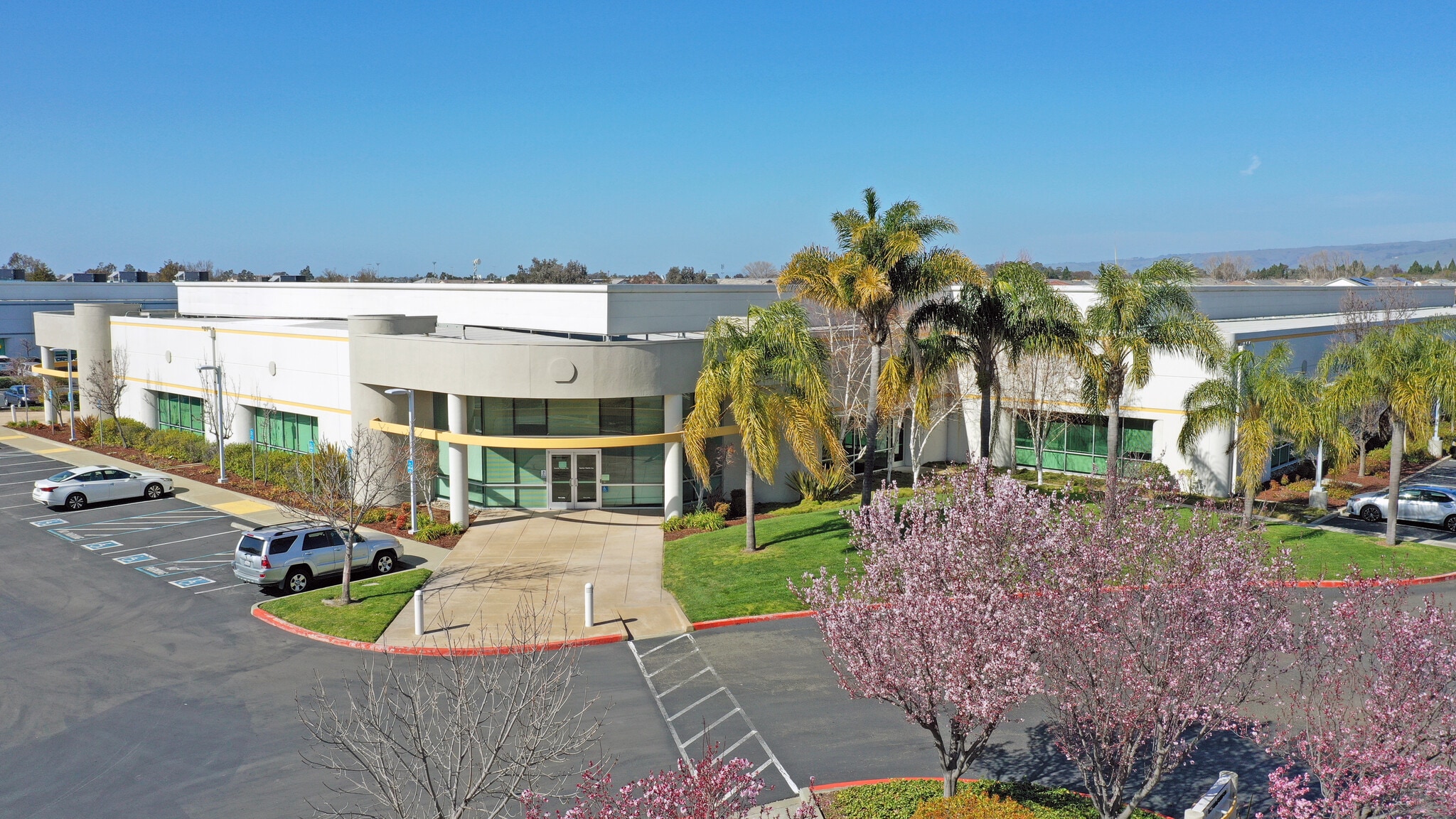 39611 Eureka Dr, Newark, CA to rent Building Photo- Image 1 of 2