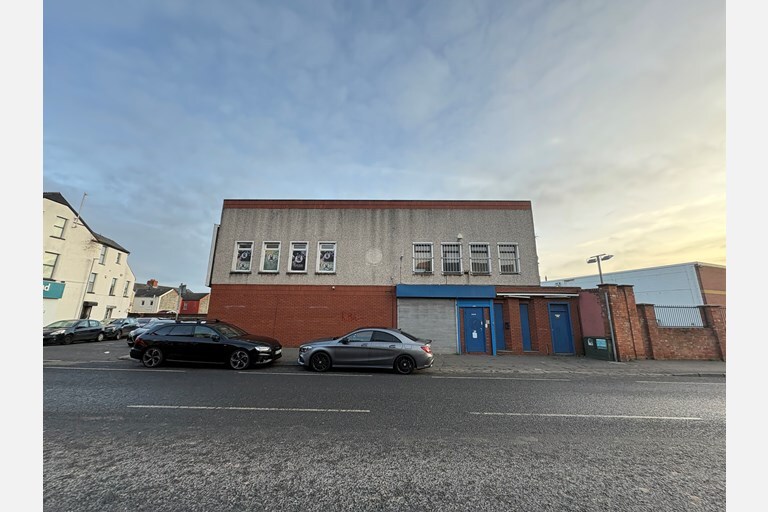 156-158 Castlereagh Rd, Belfast for rent - Building Photo - Image 2 of 2