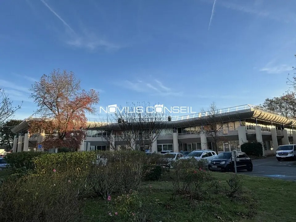 Location Bureaux 175 m² à 185 m² - Photo 1