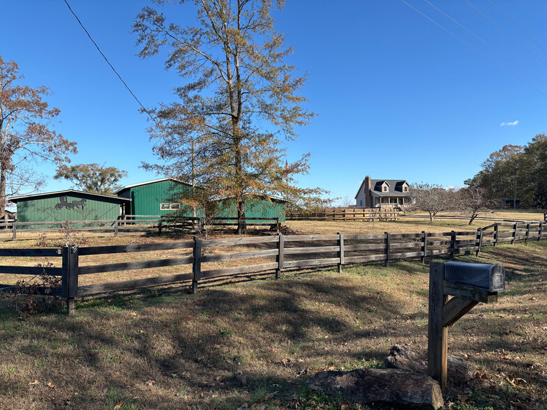 159 Mountain Creek Rd, Honea Path, SC for sale - Building Photo - Image 1 of 14