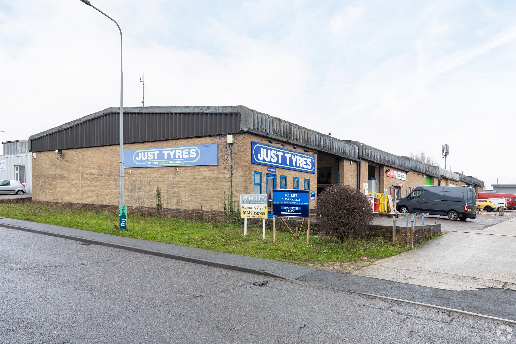 Springwood Ct, Braintree for sale Primary Photo- Image 1 of 3