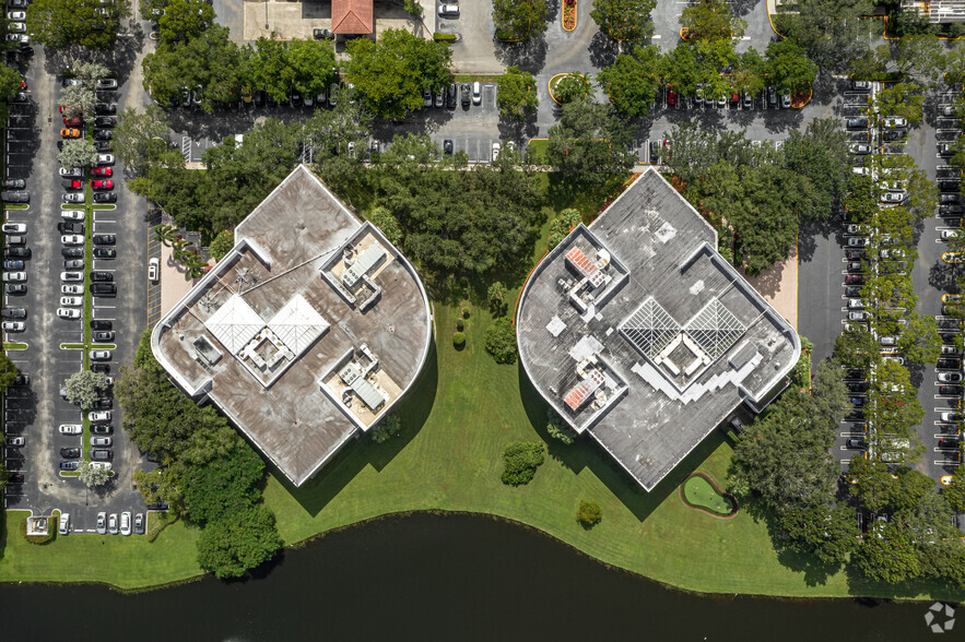 560 Village Blvd, West Palm Beach, FL for rent - Aerial - Image 3 of 27