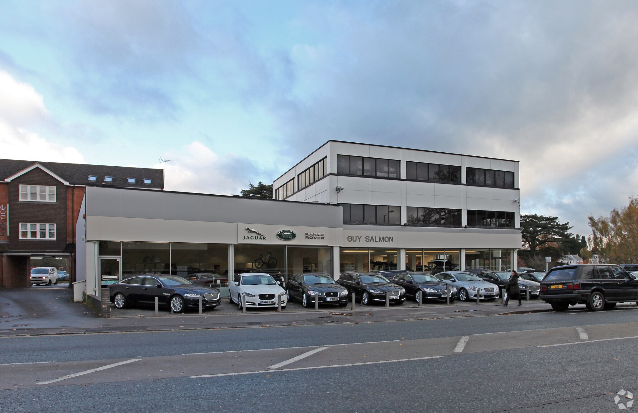 71-75 High St, Ascot for sale Primary Photo- Image 1 of 1