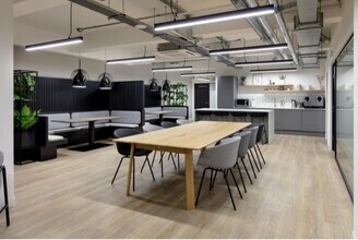 66-67 Newman St, London to rent Interior Photo- Image 2 of 5
