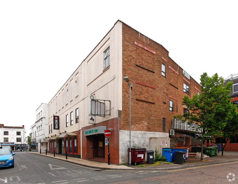 Barrack Sq, Chelmsford for sale - Primary Photo - Image 1 of 1