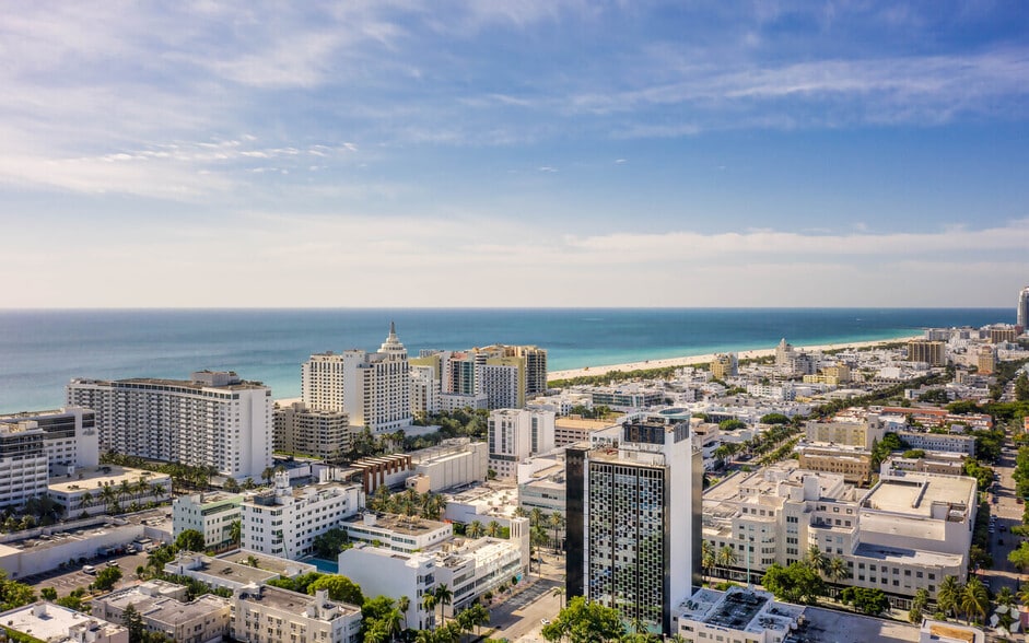 401-407 Lincoln Rd, Miami Beach, FL for rent - Building Photo - Image 1 of 13