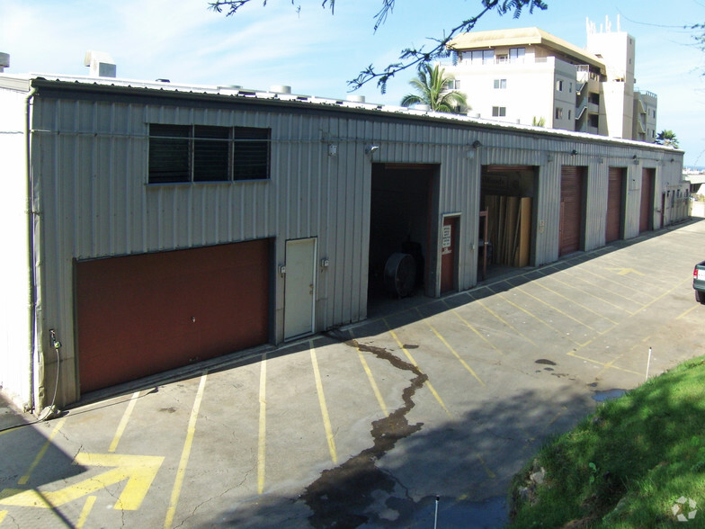 1161 Lower Main St, Wailuku, HI for rent - Building Photo - Image 3 of 6