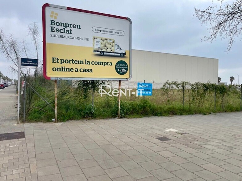 Land in Viladecans, Barcelona to rent - Building Photo - Image 3 of 6