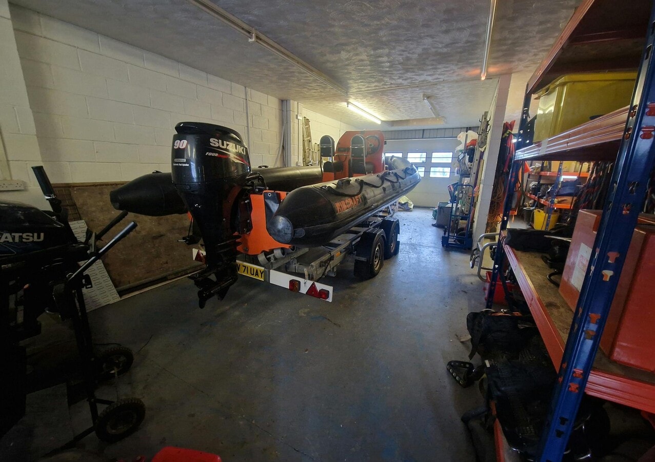 Elettra Ave, Waterlooville, HAM PO7 7XN - Unit 8 - - Interior Photo - Image 1 of 3