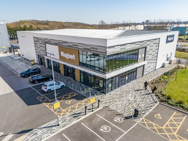 More details for Crompton Close, Basildon - Retail for Sale