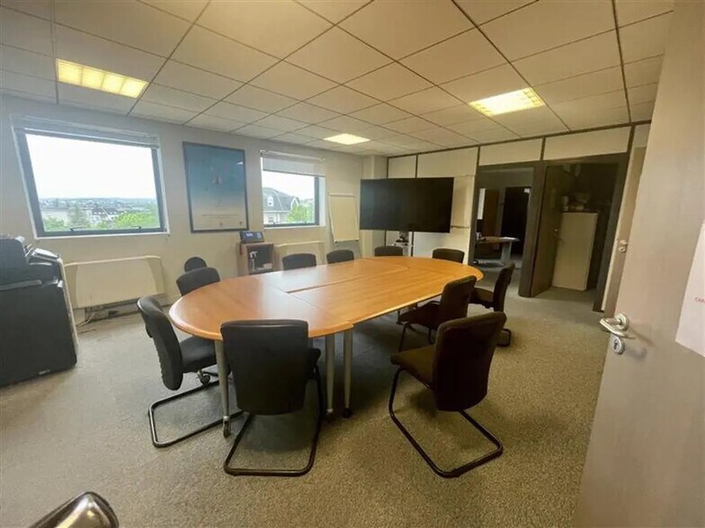 Office in Dijon to rent - Interior Photo - Image 2 of 5