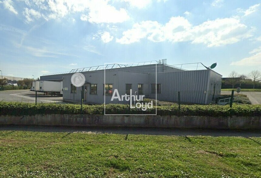 Light Industrial in Brie-Comte-Robert to rent - Building Photo - Image 2 of 2