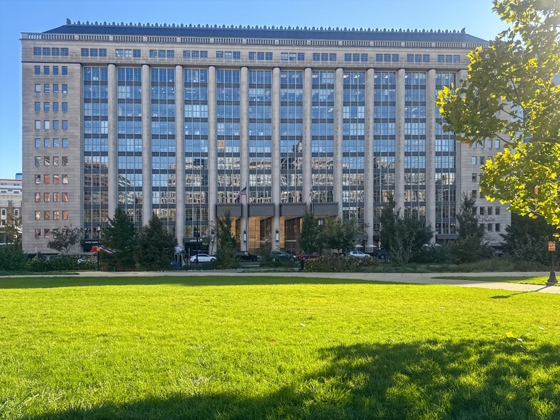 1300 I St NW, Washington, DC to rent - Building Photo - Image 3 of 14