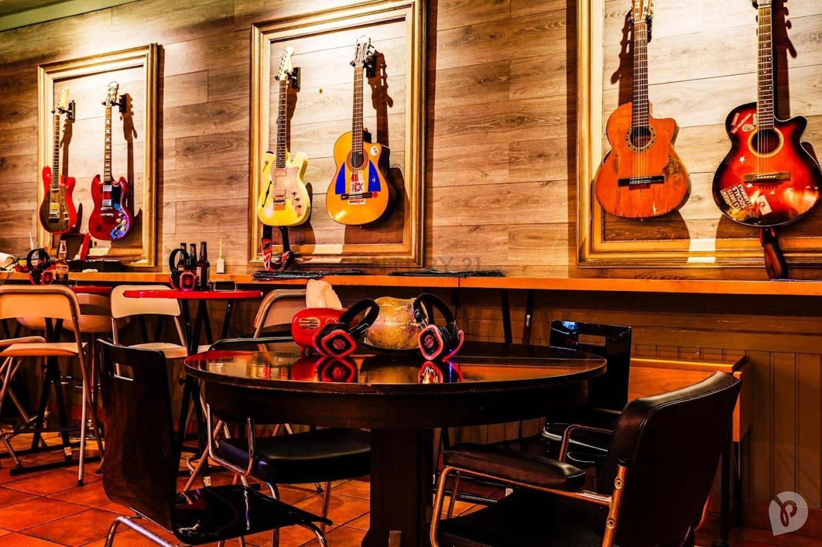 Retail in Barcelona, Barcelona to rent Interior Photo- Image 1 of 15