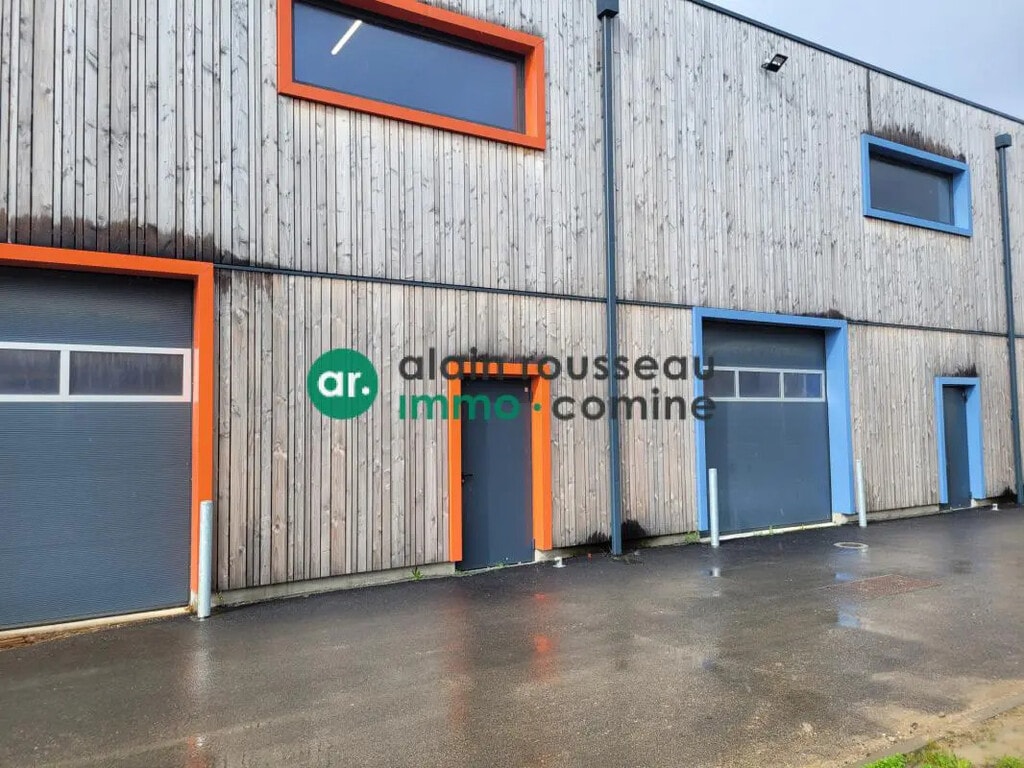 Location Local d'activités 166 m² - Photo 1