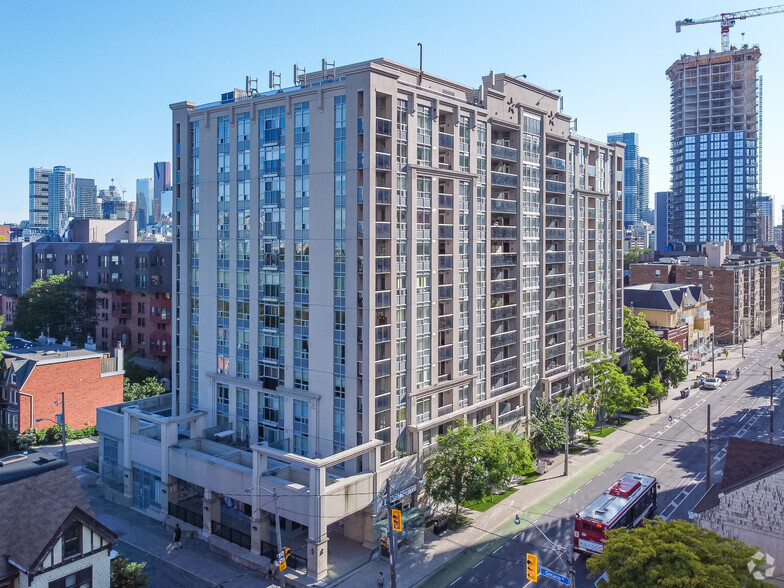 225 Wellesley St E, Toronto, ON for sale - Building Photo - Image 2 of 2