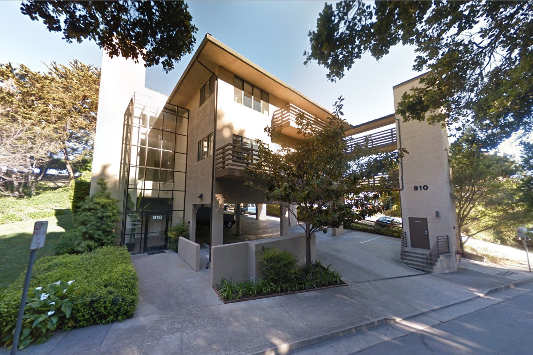 910 Major Sherman Ln, Monterey, CA to rent Building Photo- Image 1 of 25