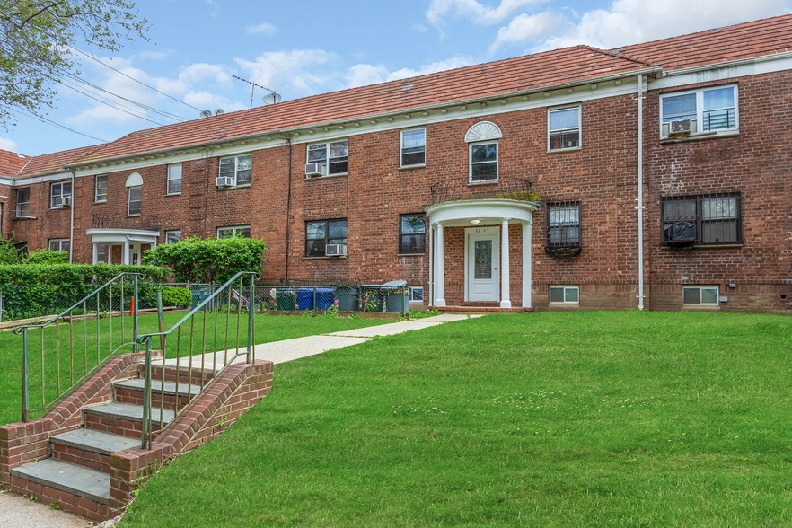 6369 110th St, Forest Hills, NY for sale - Primary Photo - Image 1 of 1