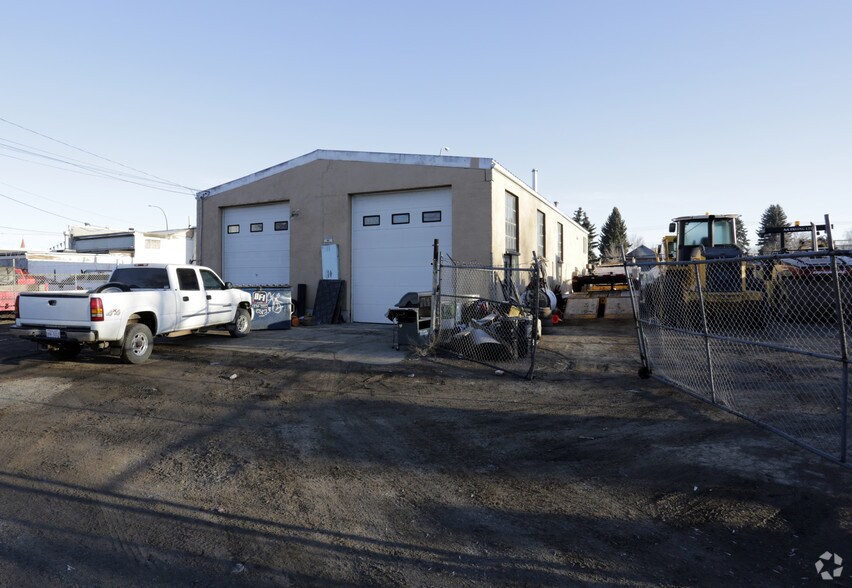 1515 9th Ave SE, Calgary, AB for sale - Building Photo - Image 2 of 2