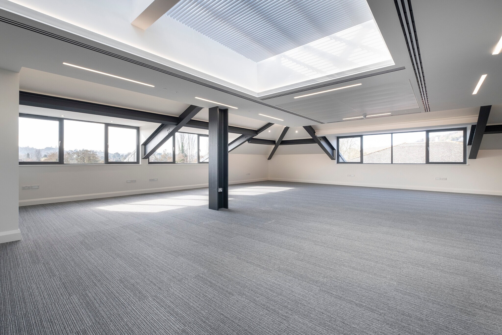 Station Rd, Dorking for sale Interior Photo- Image 1 of 1