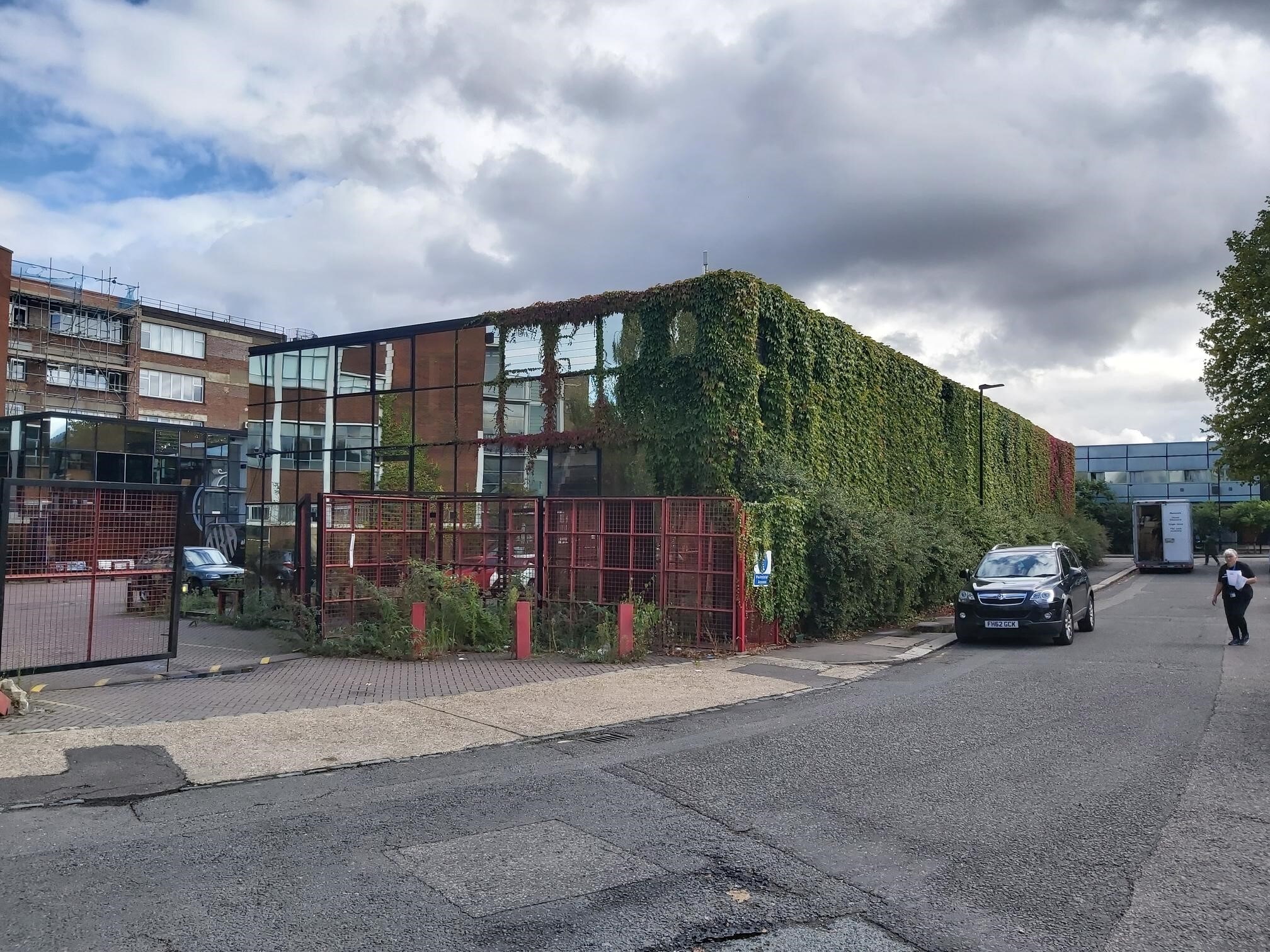 1 Clarendon Rd, London for sale Primary Photo- Image 1 of 1