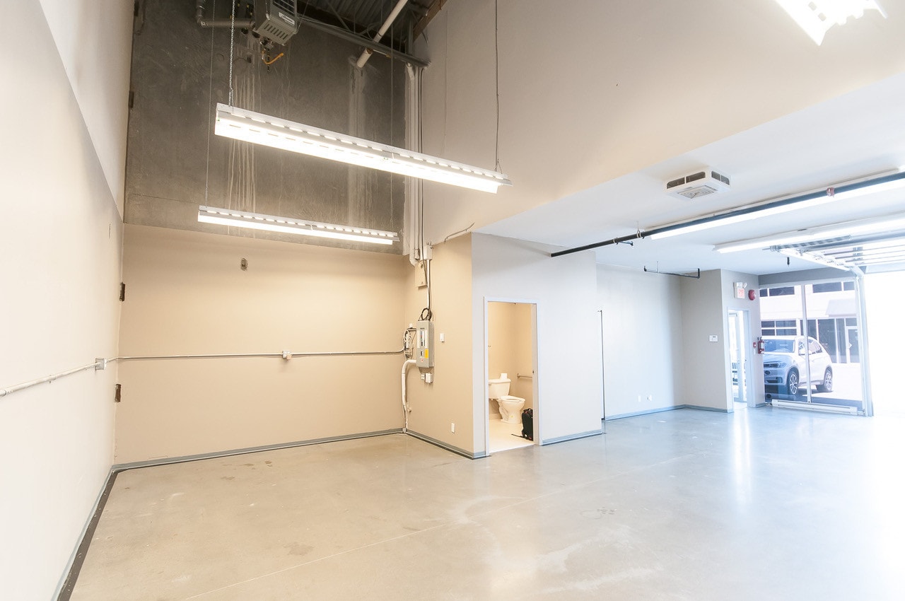 12520 Horseshoe Way, Richmond, BC to rent Other- Image 1 of 45