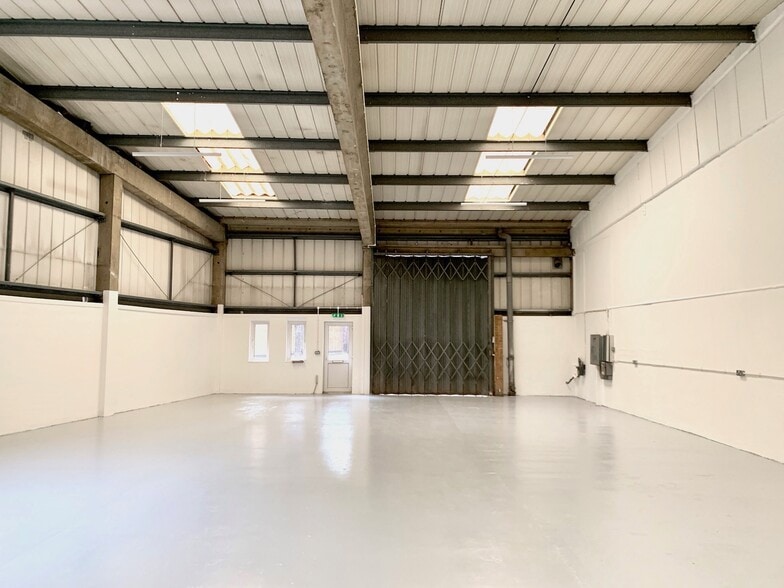 Crampton St, London to rent - Building Photo - Image 3 of 13