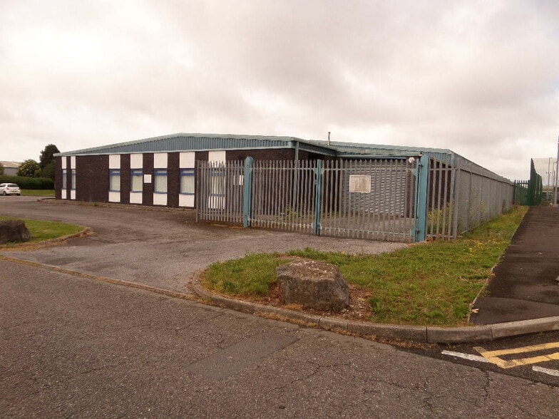 Western Ave, Bridgend to rent - Building Photo - Image 1 of 2