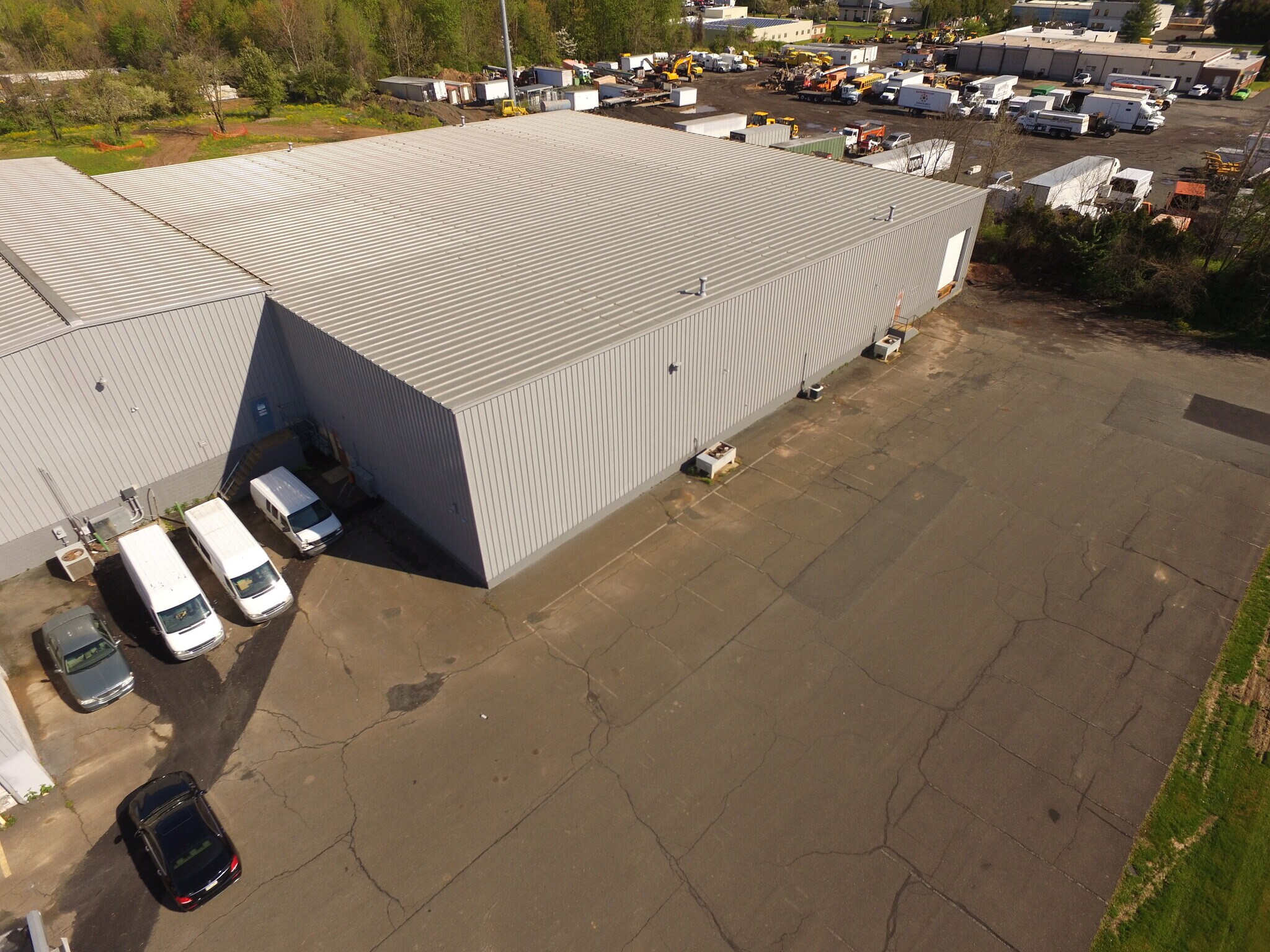 2001 County Line Rd, Warrington, PA to rent Interior Photo- Image 1 of 14