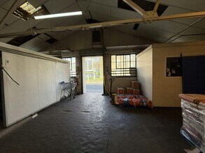 100 East Surrey St, Portsmouth to rent Interior Photo- Image 2 of 5