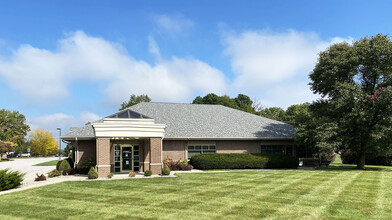 6404 Rothman Rd, Fort Wayne, IN for rent Building Photo- Image 1 of 9