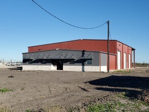 1253 Southern Minerals Rd, Corpus Christi, TX for rent Building Photo- Image 1 of 5