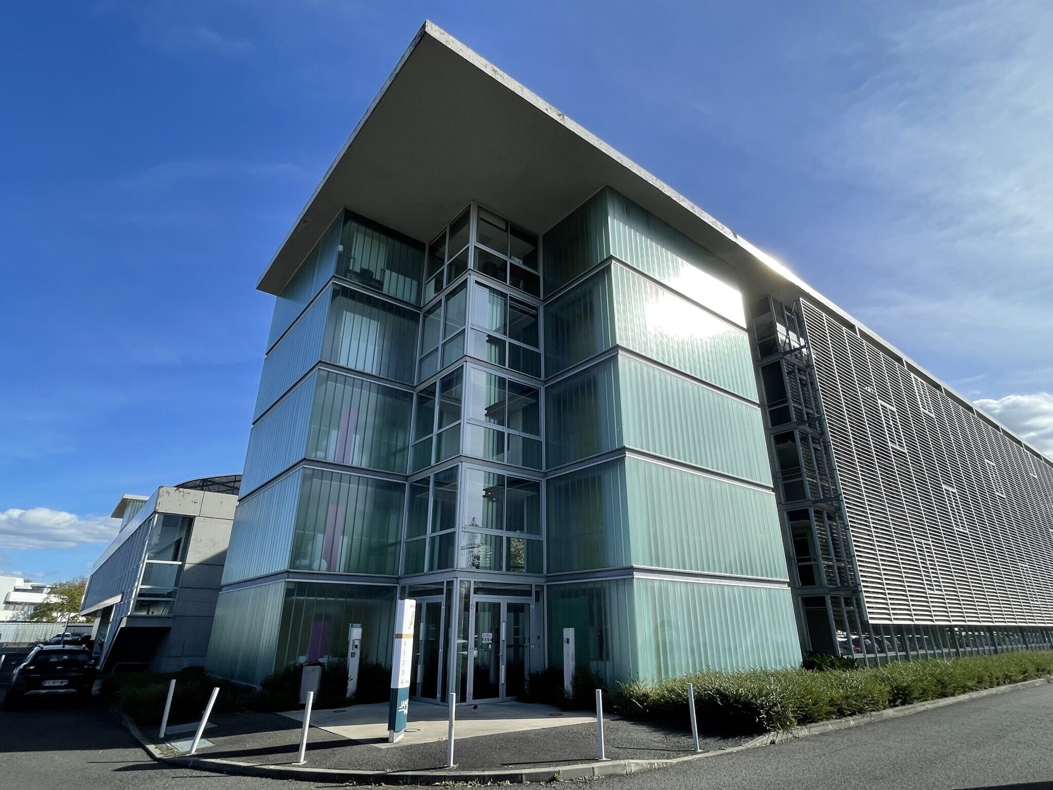 19 Allée James Watt, Mérignac to rent Building Photo- Image 1 of 12