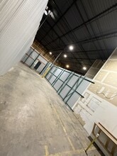 7701 Southern Dr, Springfield, VA to rent Interior Photo- Image 1 of 2